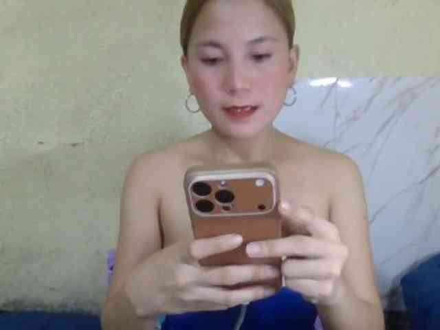 Stephanie215 webcam