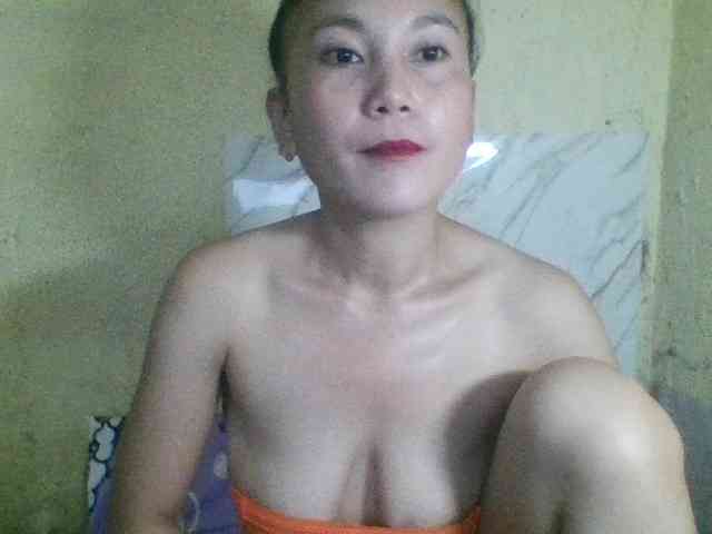 Stephanie215 webcam