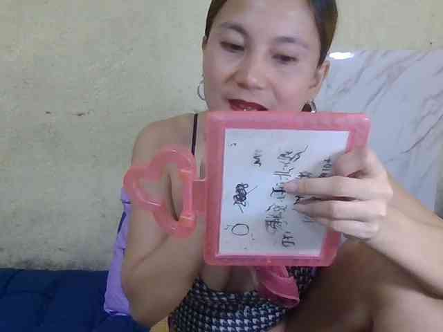 Stephanie215 webcam