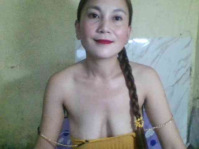 Stephanie215
