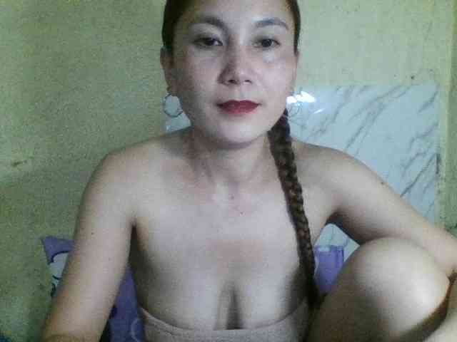 Stephanie215