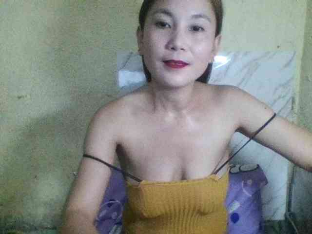 Stephanie215 webcam