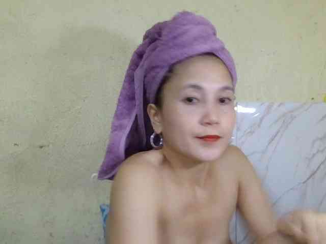Stephanie215 webcam