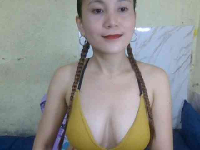 Stephanie215