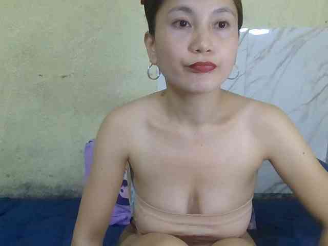 Stephanie215