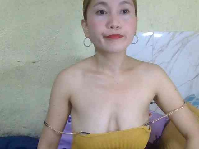 Stephanie215 webcam