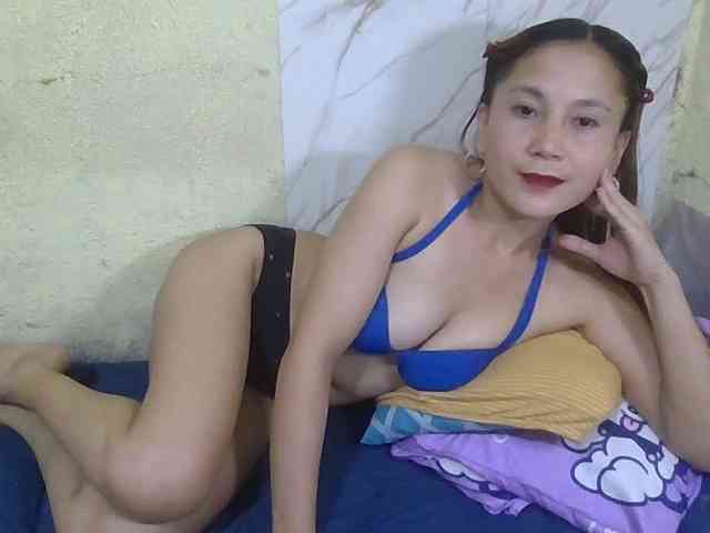 Stephanie215 webcam