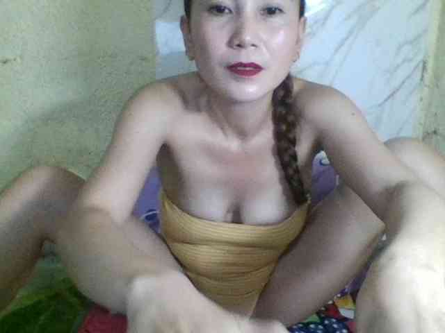 Stephanie215 webcam