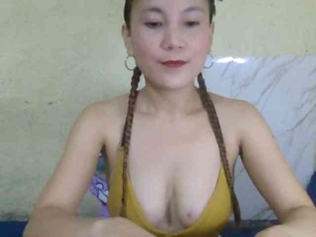 Stephanie215