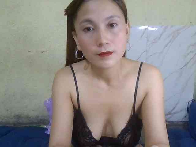 Model: Stephanie215