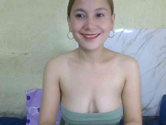 Stephanie215 webcam