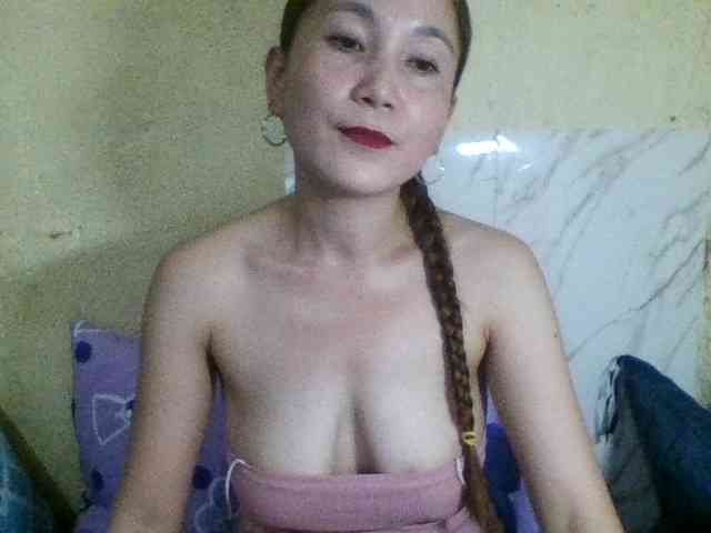 Stephanie215