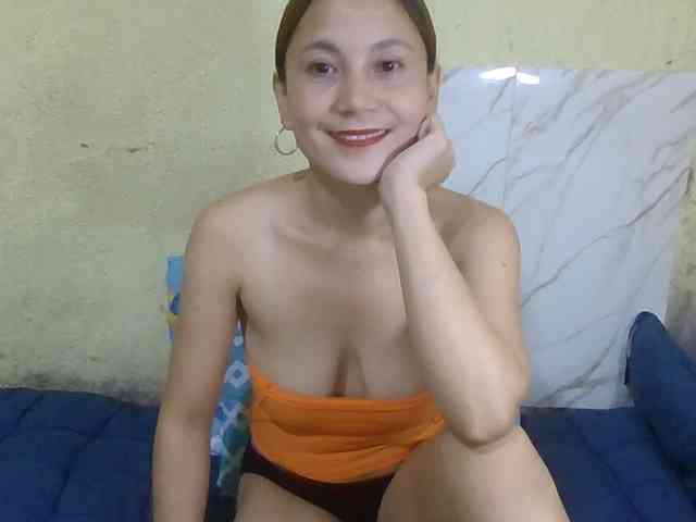 Stephanie215 webcam