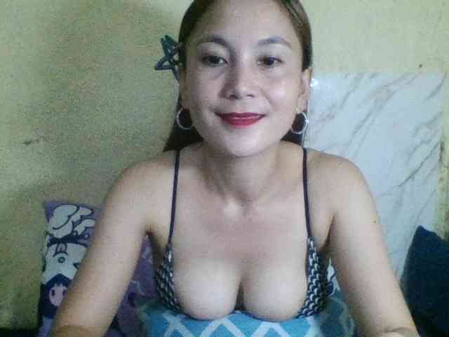 Stephanie215 Live Webcam on BongaCams