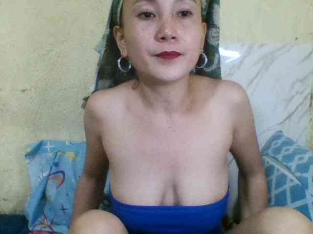 Stephanie215