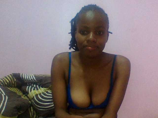 Cutiepury Live Cam on BongaCams