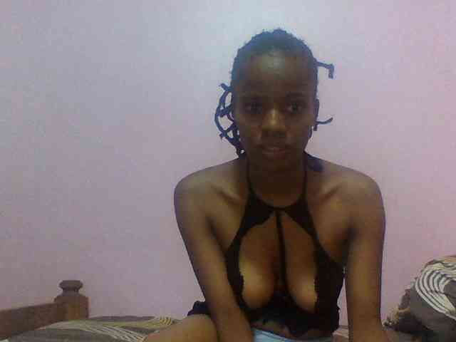 Cutiepury Live Webcam on BongaCams