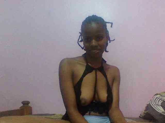 Cutiepury Live Webcam on BongaCams