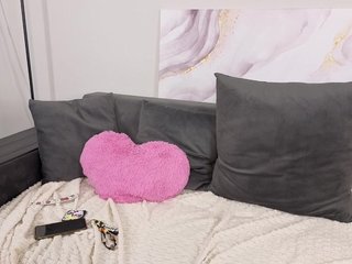 rosieroberts Porn Show