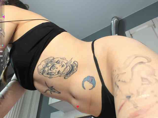 rosieroberts webcam