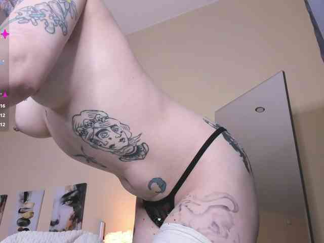 rosieroberts webcam