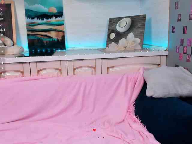 rosieroberts webcam