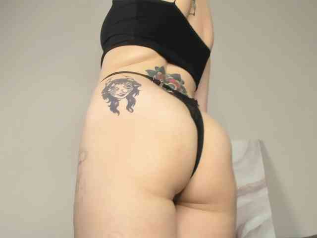 rosieroberts webcam