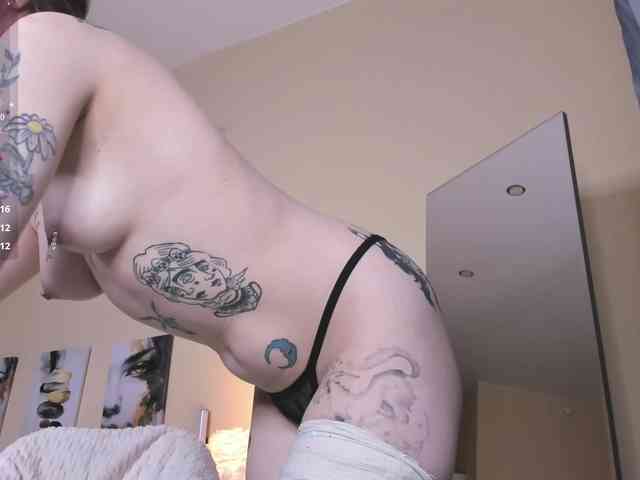 rosieroberts webcam