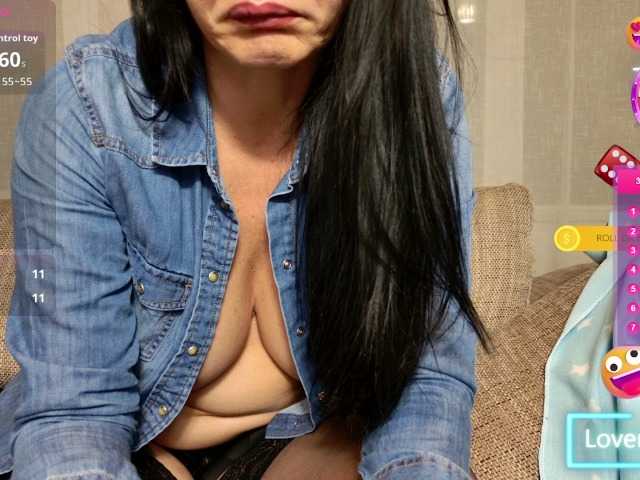 MiriamDelyn live cam on BongaCams