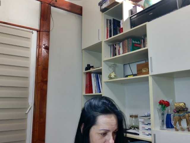 MiriamDelyn's BongaCams show and profile