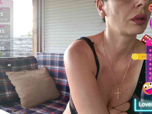 MiriamDelyn webcam