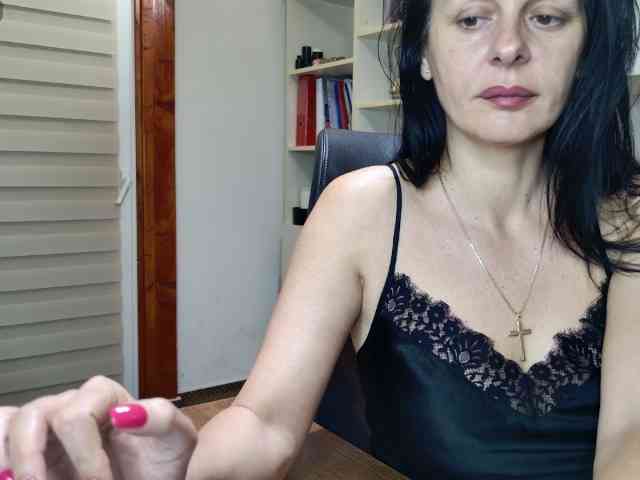 MiriamDelyn webcam