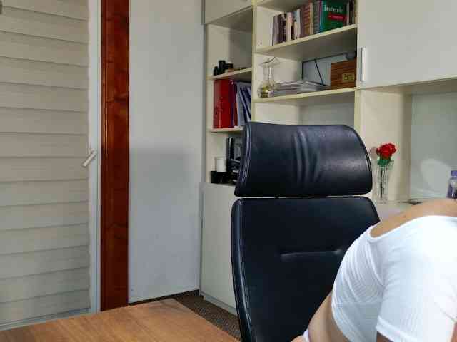 MiriamDelyn webcam