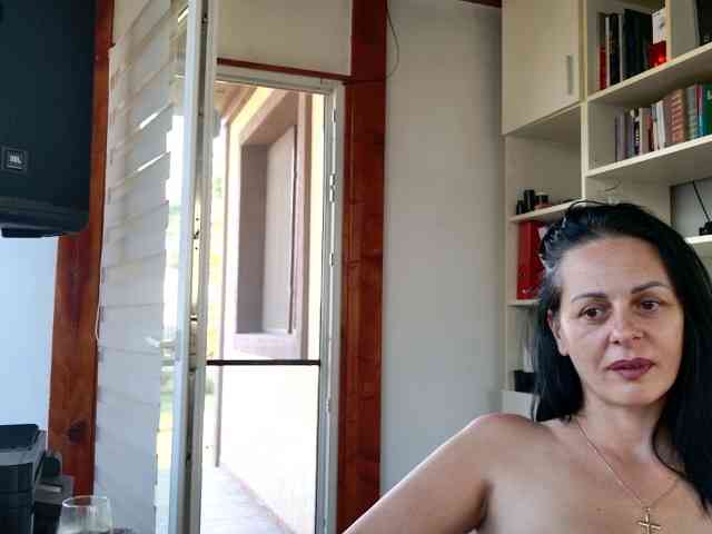 MiriamDelyn MiriamDelyn