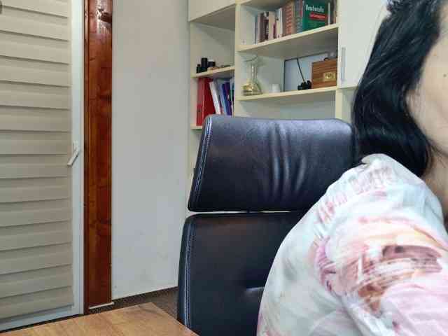 MiriamDelyn webcam