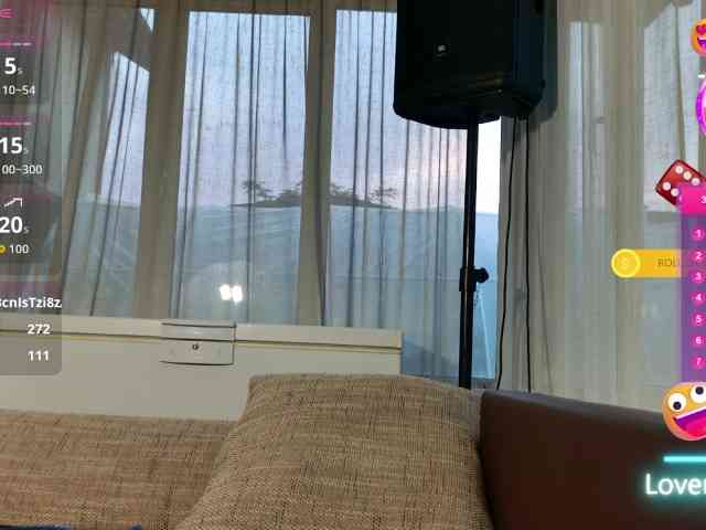 MiriamDelyn webcam