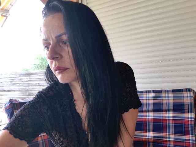 MiriamDelyn webcam