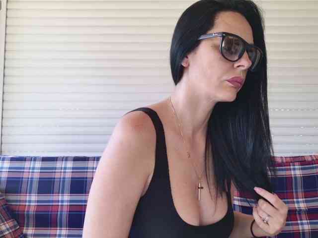 MiriamDelyn MiriamDelyn