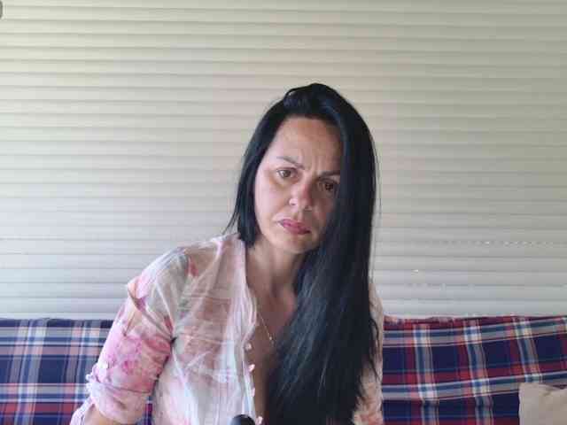 MiriamDelyn webcam
