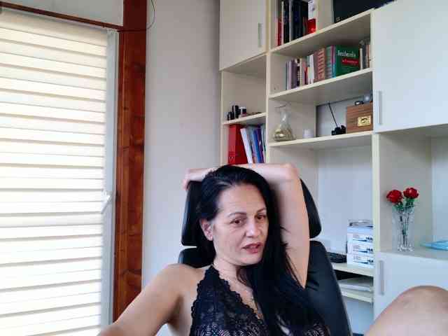 MiriamDelyn webcam