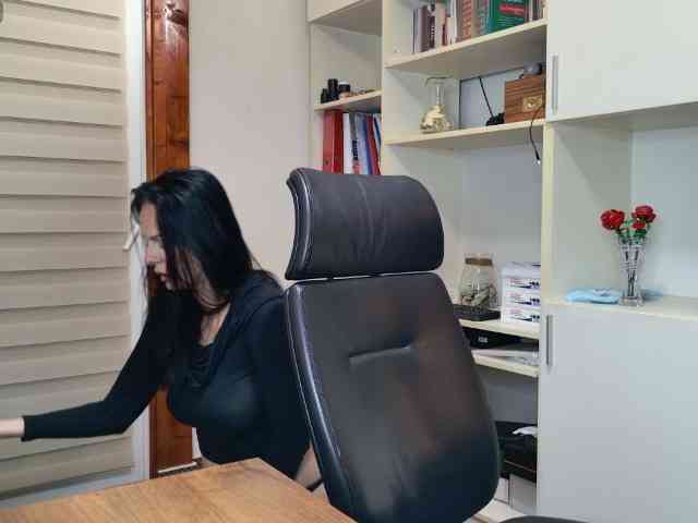 MiriamDelyn webcam