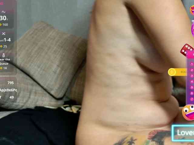 MiriamDelyn webcam