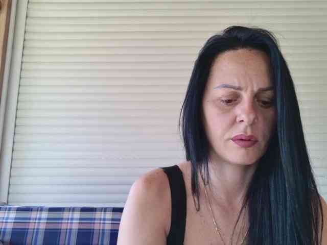 MiriamDelyn webcam