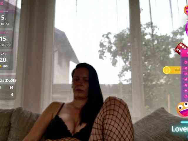 MiriamDelyn webcam