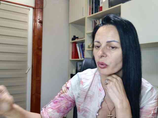 MiriamDelyn webcam