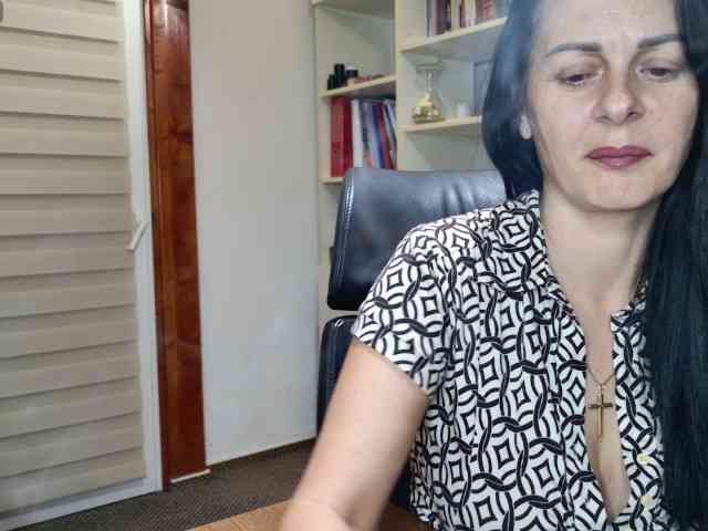 MiriamDelyn webcam