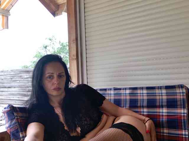 MiriamDelyn webcam