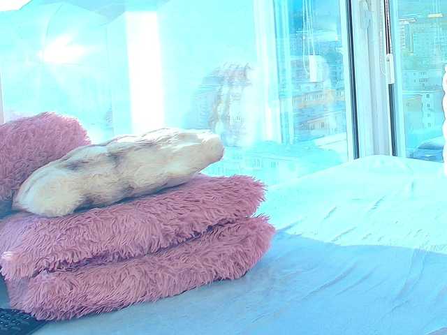 AngelicFox's BongaCams show and profile