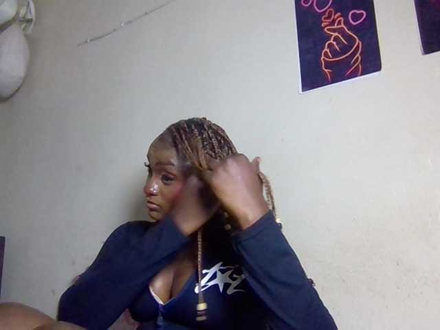 Kimzey live cam on BongaCams