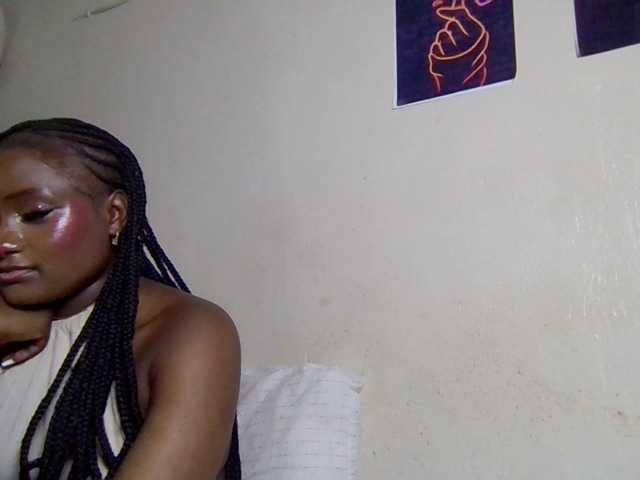 Kimzey live cam on BongaCams